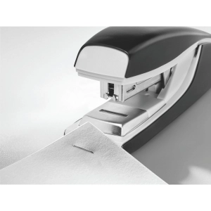 Zszywacz LEITZ 5523 FC - niebieski  55230035-103946