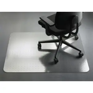 Mata pod krzesło DOTTS na dywan z wypust 90x120-125260