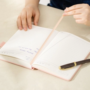 Notes DELI Linfini EN157L A5 144 kartki linie w skórzanej oprawie-283488