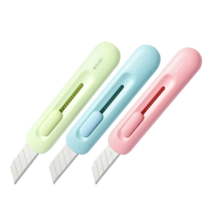 Nożyk biurowy DELI EM410 LonGreen MINI ostrze łamane 12mm - mix kolorów