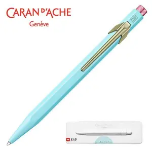 Długopis CARAN D'ACHE 849 Claim Your Style Ed2 Bluish Pale M w pudełku jasnoniebieski-678637